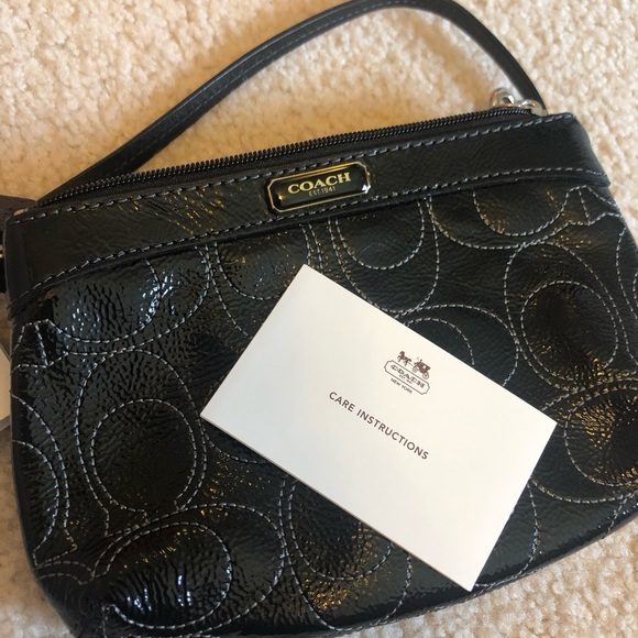 NWT Black Coach wristlet - Picture 7 of 8